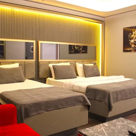 216 Eagle Palace Otel 3*