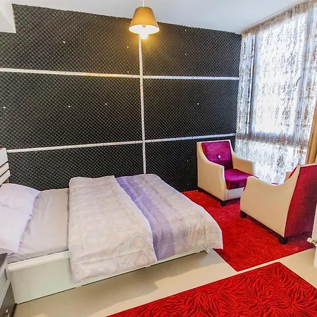 Otel 216 Eagle Palace