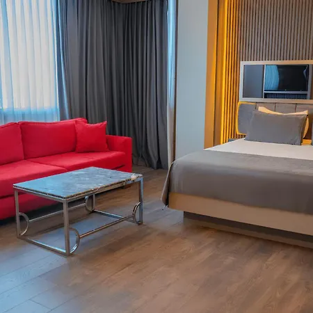 216 Eagle Palace Hotel 3*