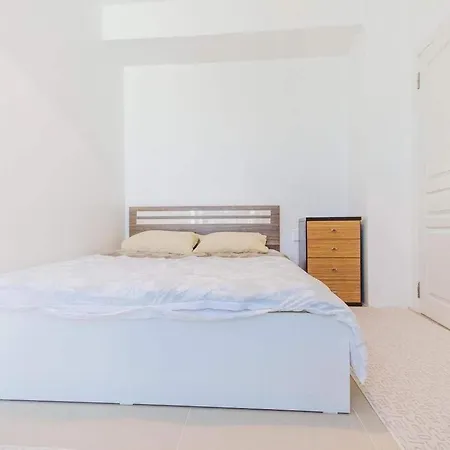 Ξενοδοχείο 216 Eagle Palace 3*