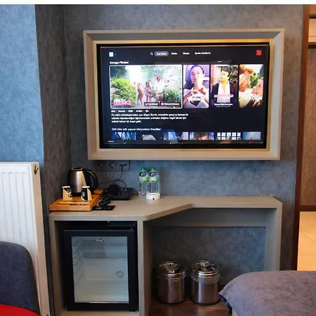 216 Eagle Palace Hotel 3*