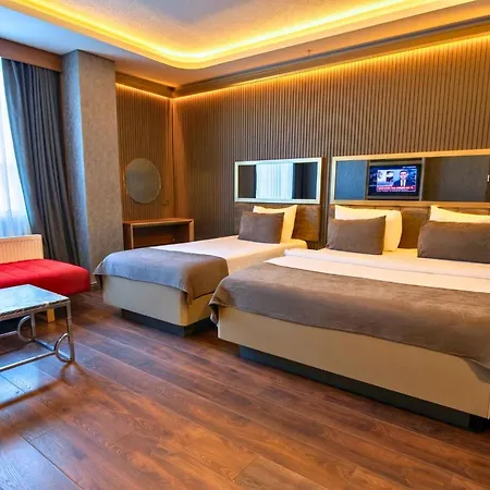 216 Eagle Palace Hotel