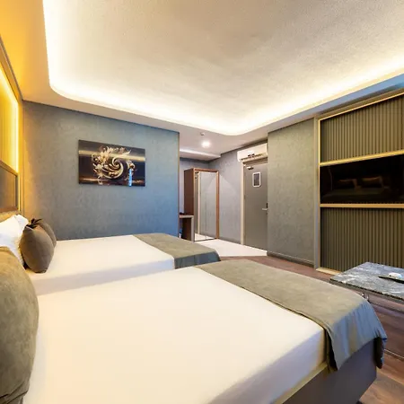 216 Eagle Palace Hotel