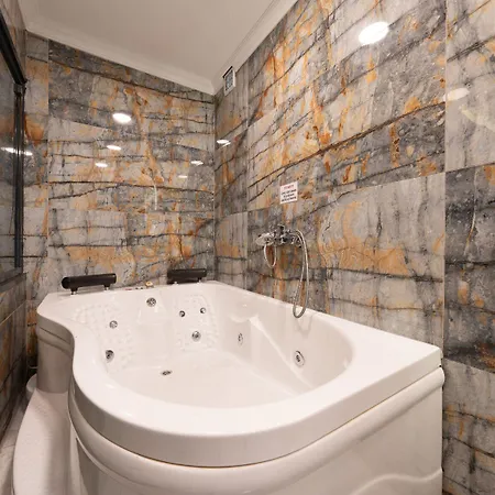 216 Eagle Palace 3* Istanbul
