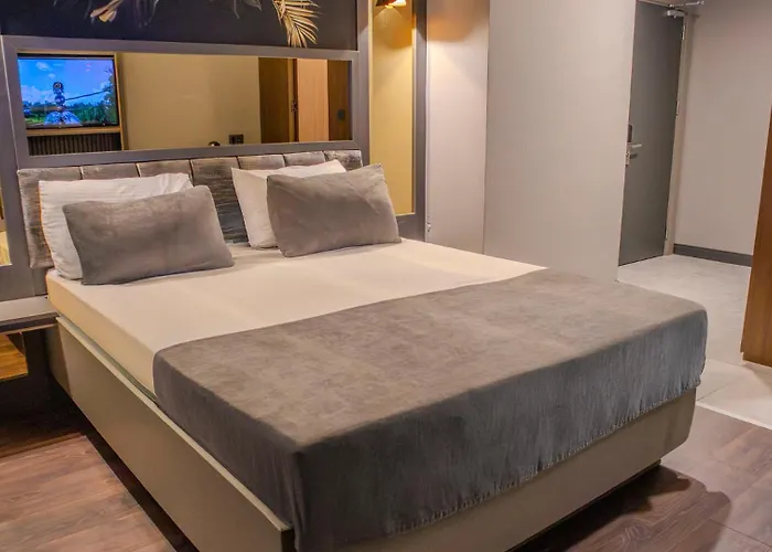 216 Eagle Palace 3* Istambul