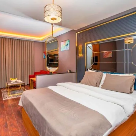 216 Eagle Palace Hotel