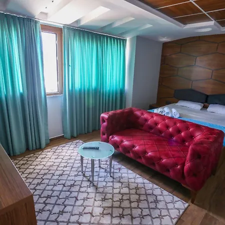 216 Eagle Palace Estambul