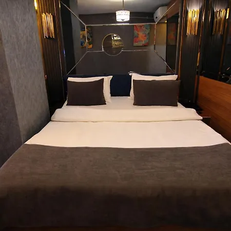 216 Eagle Palace 3*