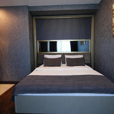 Hotel 216 Eagle Palace