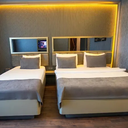 Hotel 216 Eagle Palace